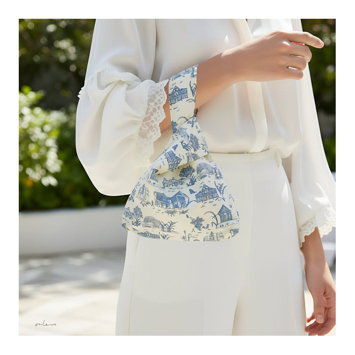 ‘CITY IN THE GARDEN’ KNOT BAG